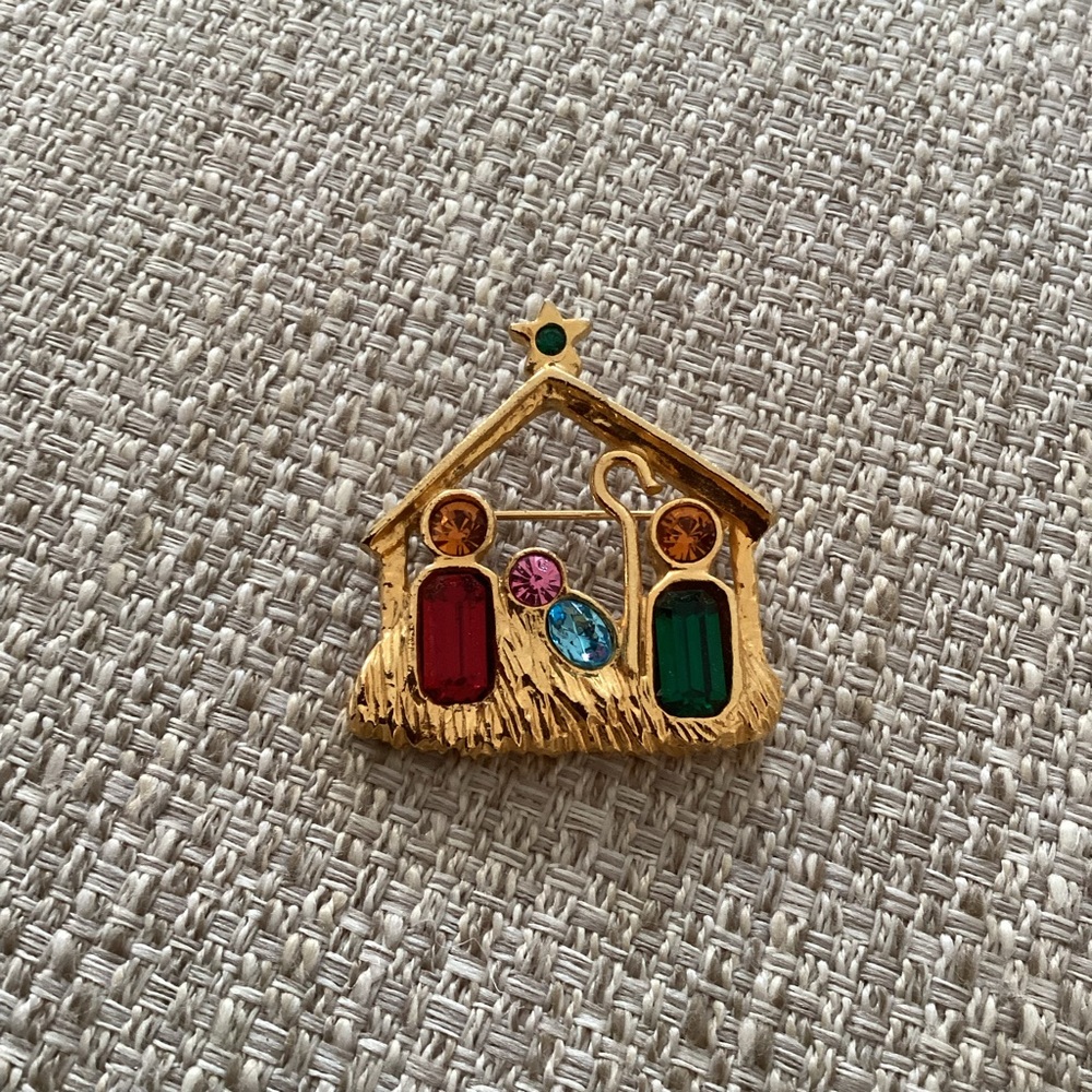 Vintage Camco Rhinestone Nativity Scene Brooch Christmas Cathedral Art Metal Co.